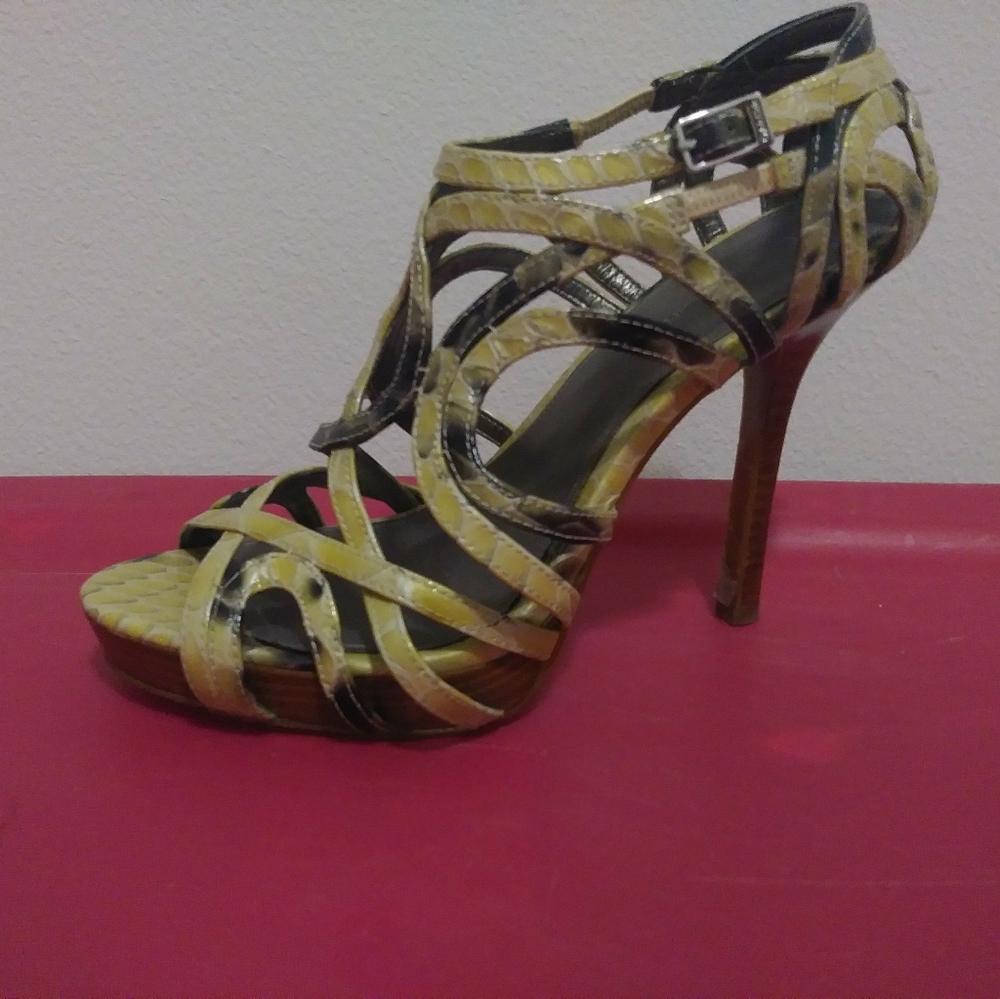 Size 7 Strappy Pumps